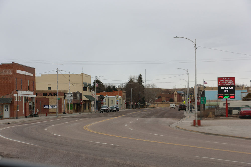 PHOTOS: Lingle, Wyoming, working to maintain